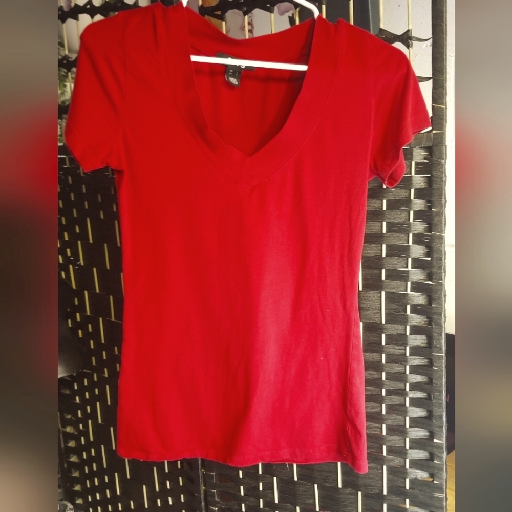 SWS red Tee